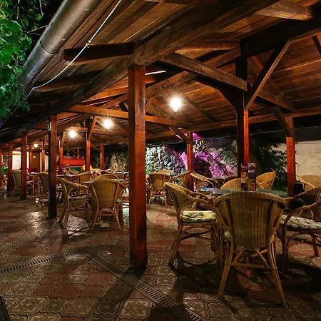 Hotel Centrál Šaľa Vágsellye