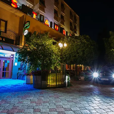 מלון Hotel Central Sala